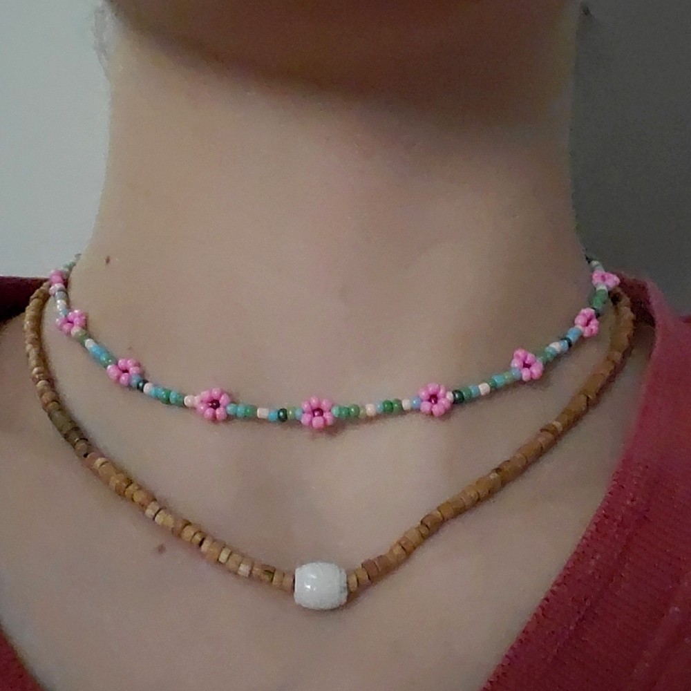 Flower necklace